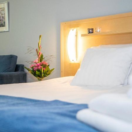 Hotel Uusikuu Mikkeli Buitenkant foto