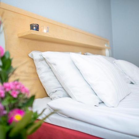 Hotel Uusikuu Mikkeli Buitenkant foto